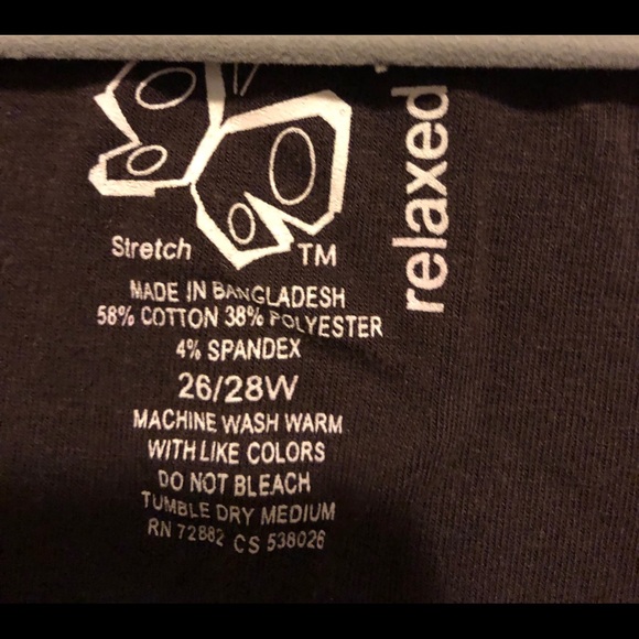 Tee-V-Neck, Snaps, Ribbed, Long Sleeve - Picture 4 of 5